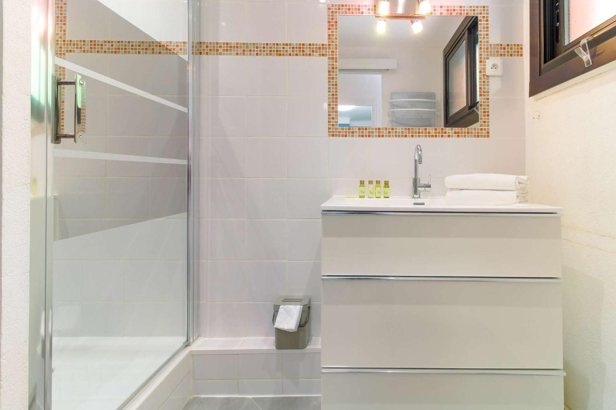 Select'Sohome - Appartement Pour 4 Personnes Avec Vue Mer A Saint-Clair ! - Zadig Le Lavandou Eksteriør bilde